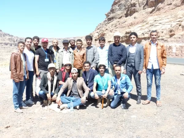 A scientific visit for students of the Department of Oil and Gas Engineering to Shibam Kawkaban and a number of areas for the purpose of learning about the geology of Yemen