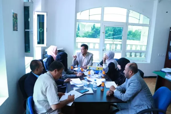 The Center for Development and Quality Assurance at the university holds a periodic meeting with the work team to prepare and study the self-evaluation of the human medicine program