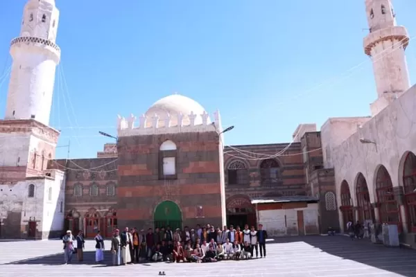 The Student Activities Department and the University Student Forum organize a student visit to the Great Mosque in the old city of Sana'a