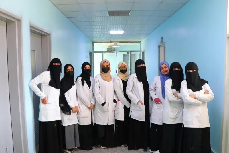 The Department of Medical Laboratories organizes a scientific visit for third-level students to the central public health laboratories - Sana'a