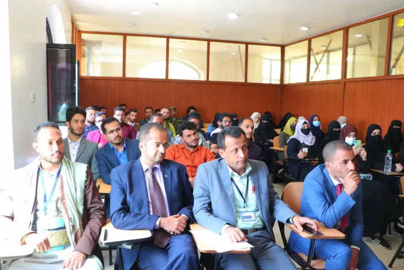 The presidency of the university honors dental students who won second place in the competition and exhibition of the second Sana’a University International Dental Conference