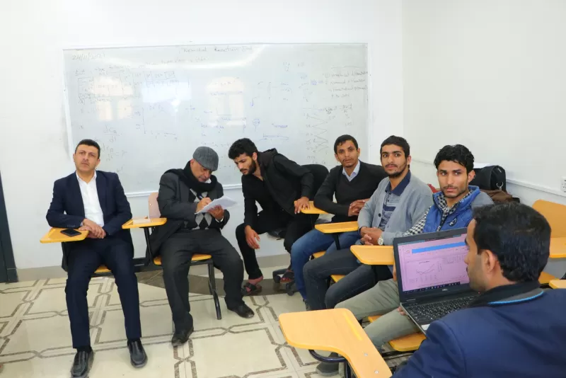 Discussing scientific projects for students of the Civil Engineering Department at the College of Engineering and Information Technology at the university