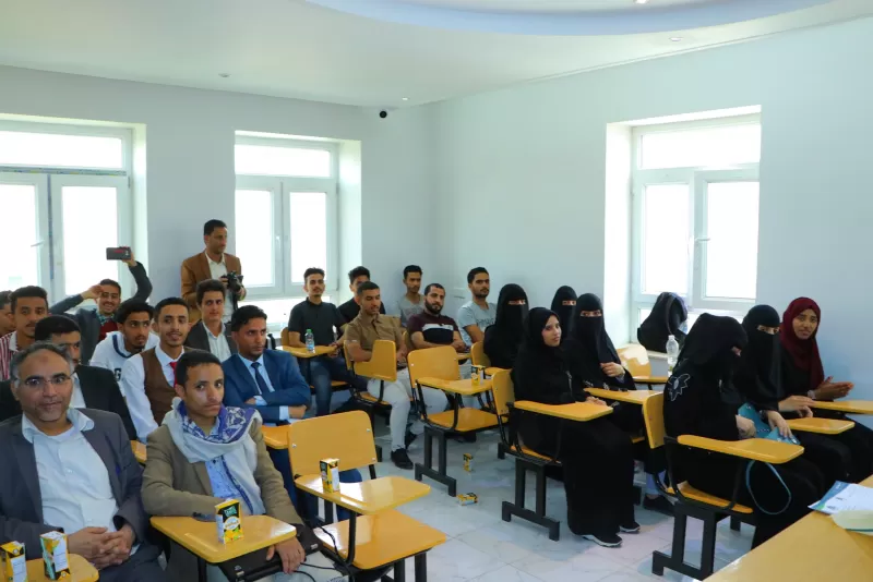 Honoring the students participating in the training program on the professional merchant system in partnership with Ibdaa Soft Systems