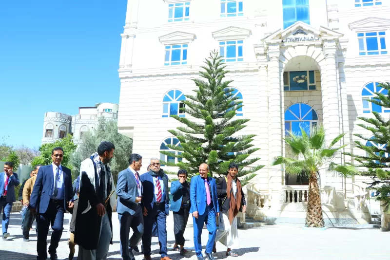 The Minister of Higher Education and Scientific Research reviews the progress of work and equipment in the fourth educational building of the university