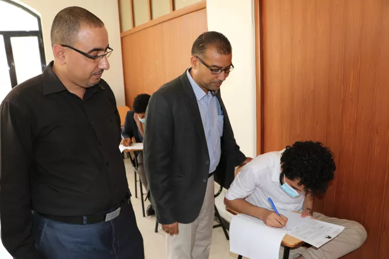 The President of the University inaugurates the final exams for the second semester in the Faculties of Engineering and Administrative Sciences