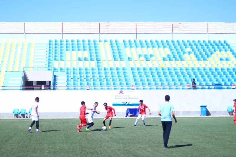 رئيس الجامعة يشهد فعالية اختتام دوري الجامعة لكرة القدم ويكرم الفريق الفائز بكأس الدوري