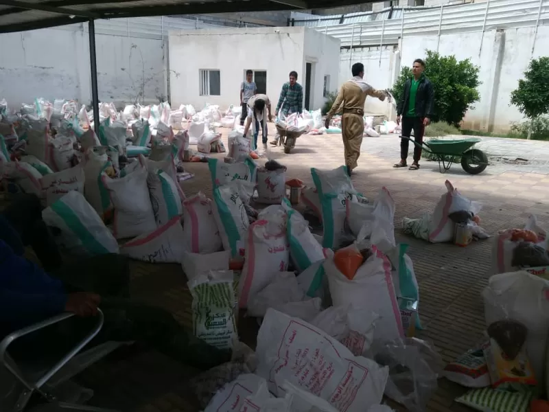 FID, in partnership with the Emirates International University in Sana'a, distributes more than 700 food baskets to deserving families in the neighborhoods adjacent to the university