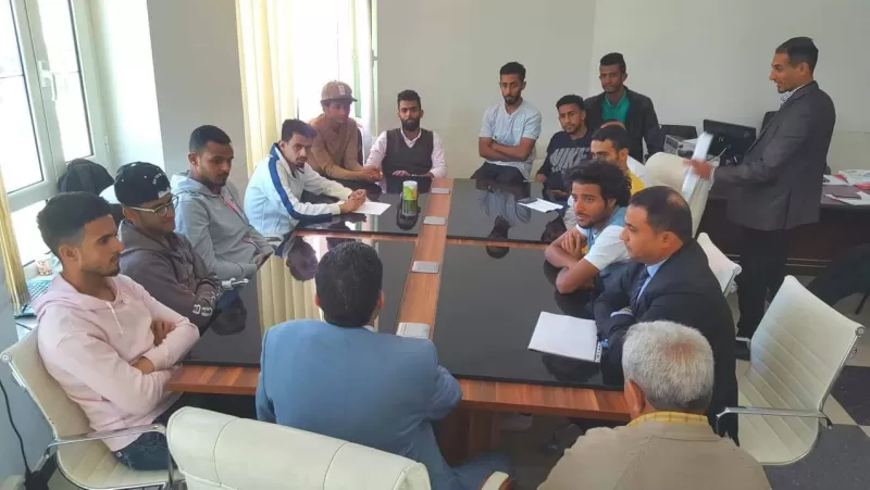 The university leadership meets the first university football team