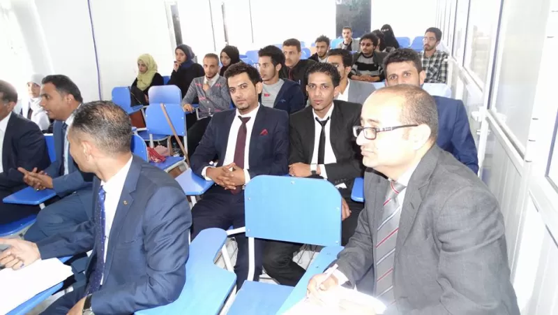 Discussing graduation projects for students of the Management Information Systems Department at the Faculty of Administrative and Financial Sciences at the university