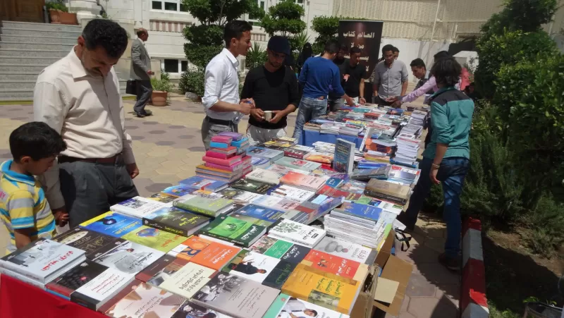 الجامعة الإماراتية الدولية تحتفي باليوم العالمي للكتاب بالتعاون مع مكتبة إبن خلدون