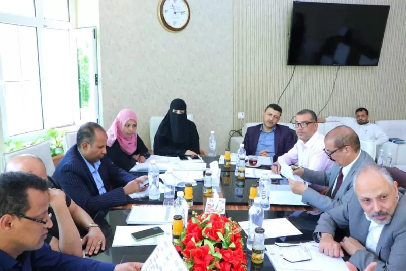 The University Council holds a periodic meeting under the chairmanship of the university