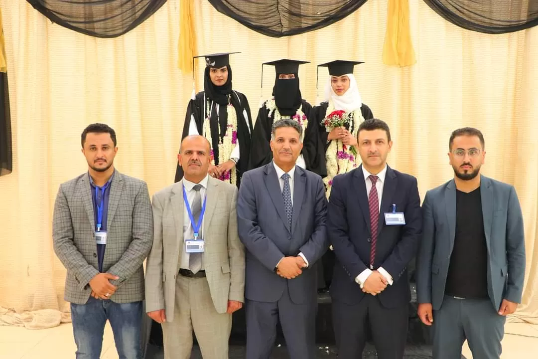 A student artistic ceremony for the graduation of the fifth batch of the Department of Oil and Gas Engineering at the College of Engineering and Information Technology at the university for the academic year 2021-2022