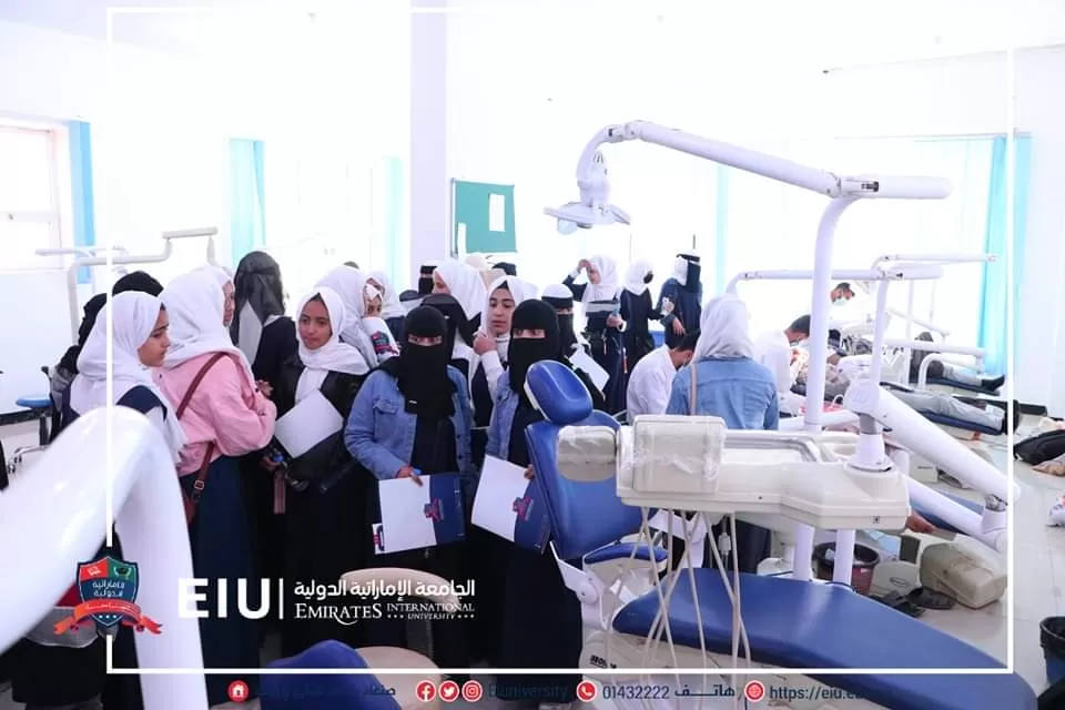 The University receives a scientific visit for high school students from the Borouge Al-Maarifa National Schools