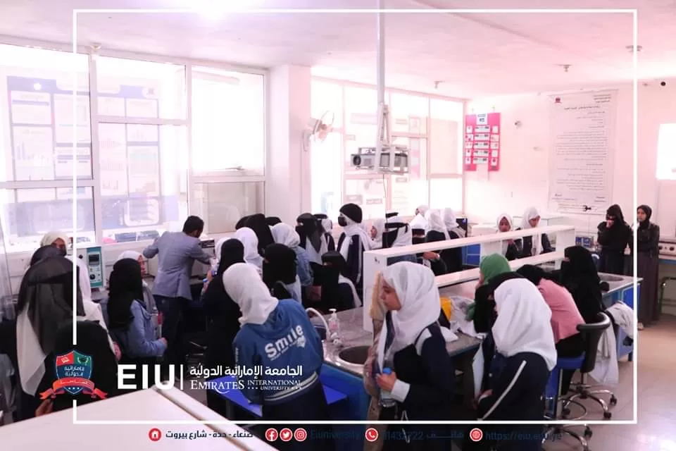 The University receives a scientific visit for high school students from the Borouge Al-Maarifa National Schools