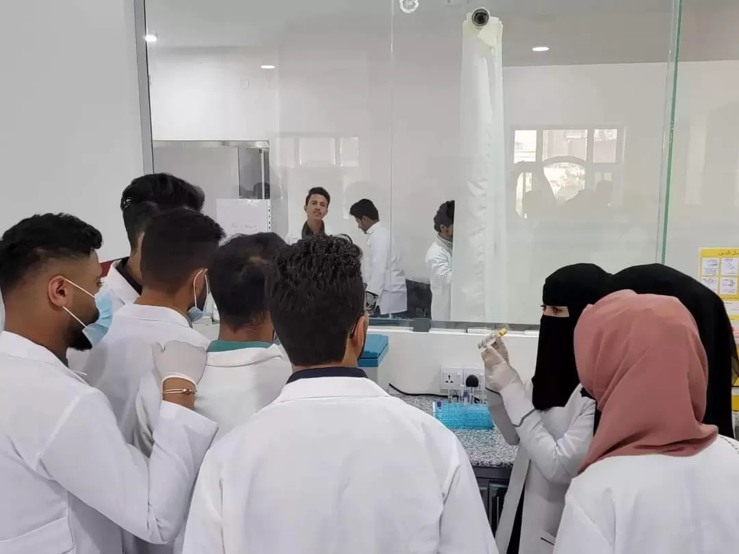 The Department of Medical Laboratories organizes a scientific visit for second-level students to Al-Zailai laboratories