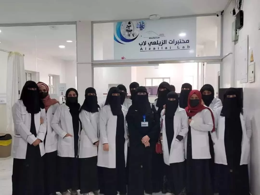 The Department of Medical Laboratories organizes a scientific visit for second-level students to Al-Zailai laboratories