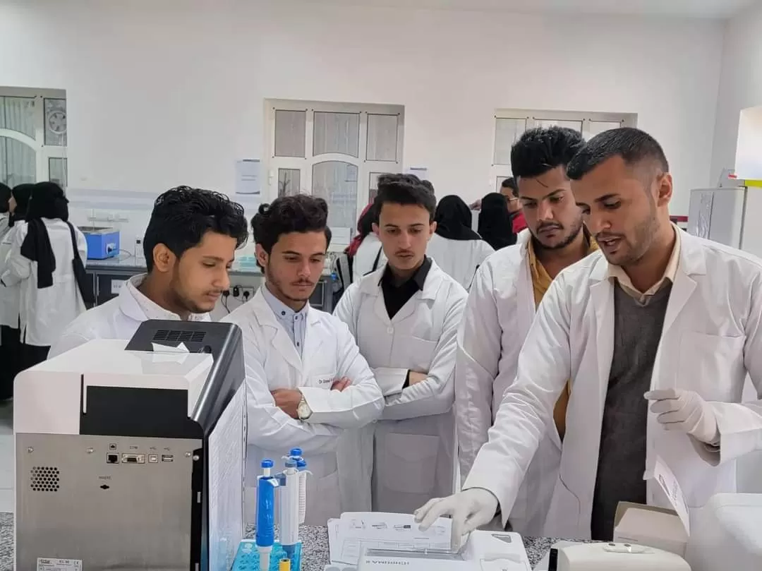 The Department of Medical Laboratories organizes a scientific visit for second-level students to Al-Zailai laboratories