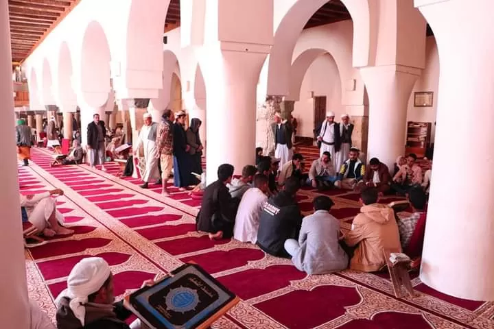 The Student Activities Department and the University Student Forum organize a student visit to the Great Mosque in the old city of Sana'a