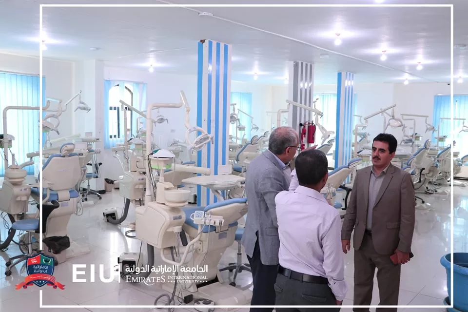 The President of the University and the Secretary-General are briefed on the procedures for preparing for the implementation of the expansion plan in the College of Dentistry