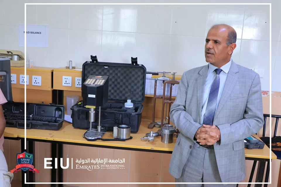 Launching a training course on the use of modern oil and gas engineering laboratories in scientific applications