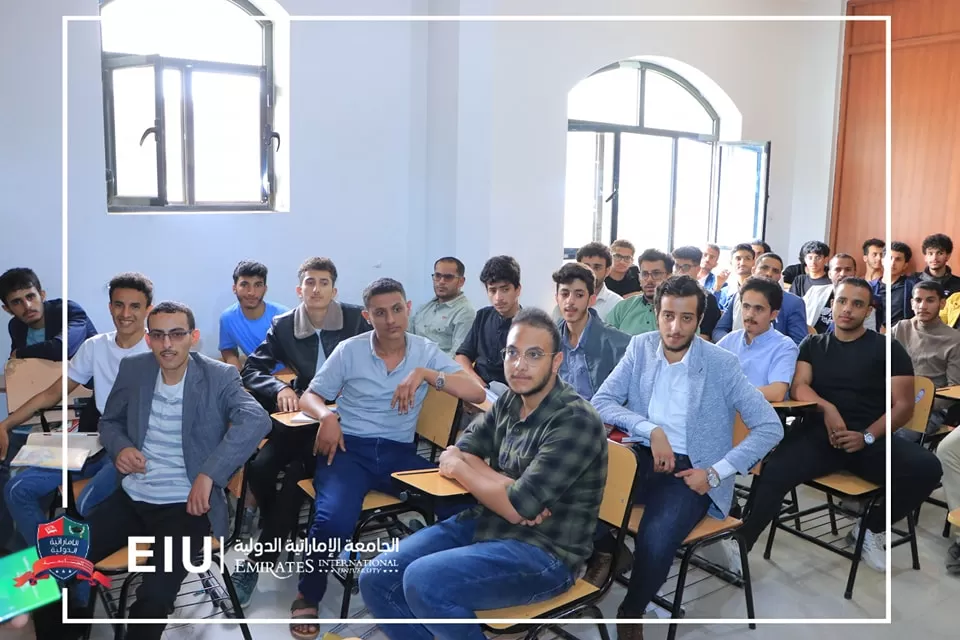 The University President inspects the progress of the educational process for first-level students in the College of Administrative and Financial Sciences