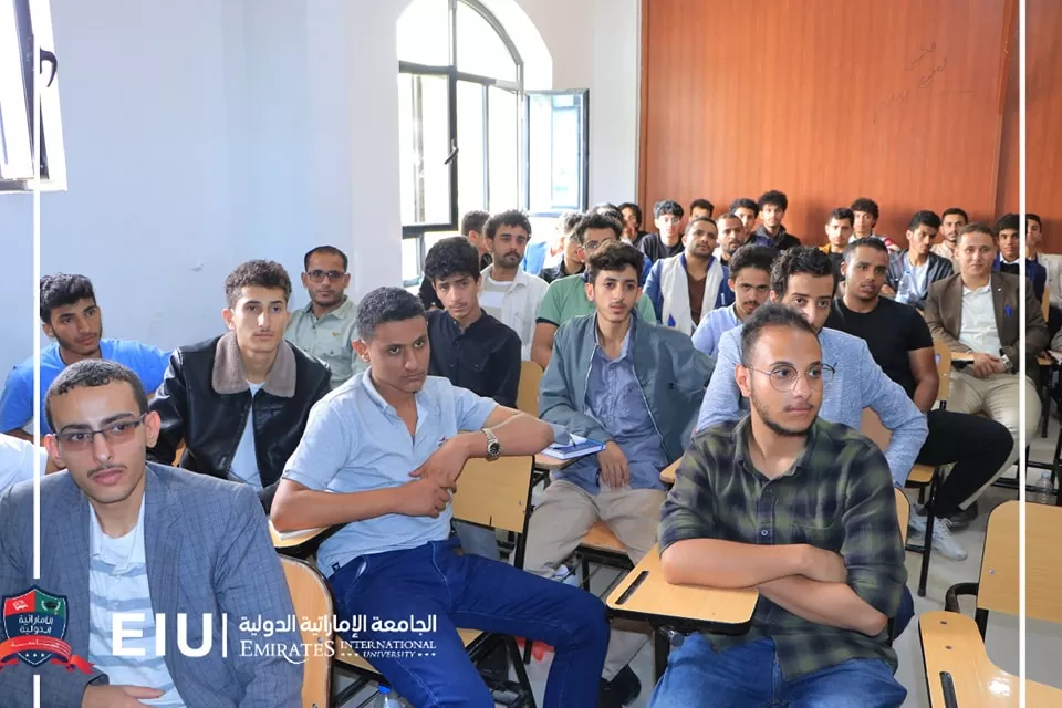 The University President inspects the progress of the educational process for first-level students in the College of Administrative and Financial Sciences