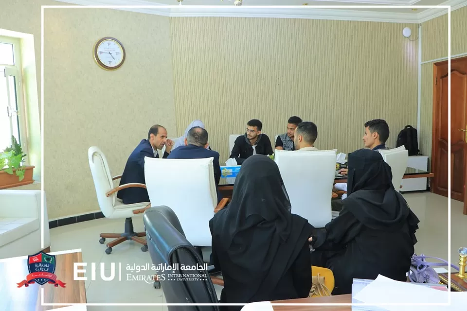 The University President meets student representatives in the Department of Clinical Pharmacy at the College of Medicine