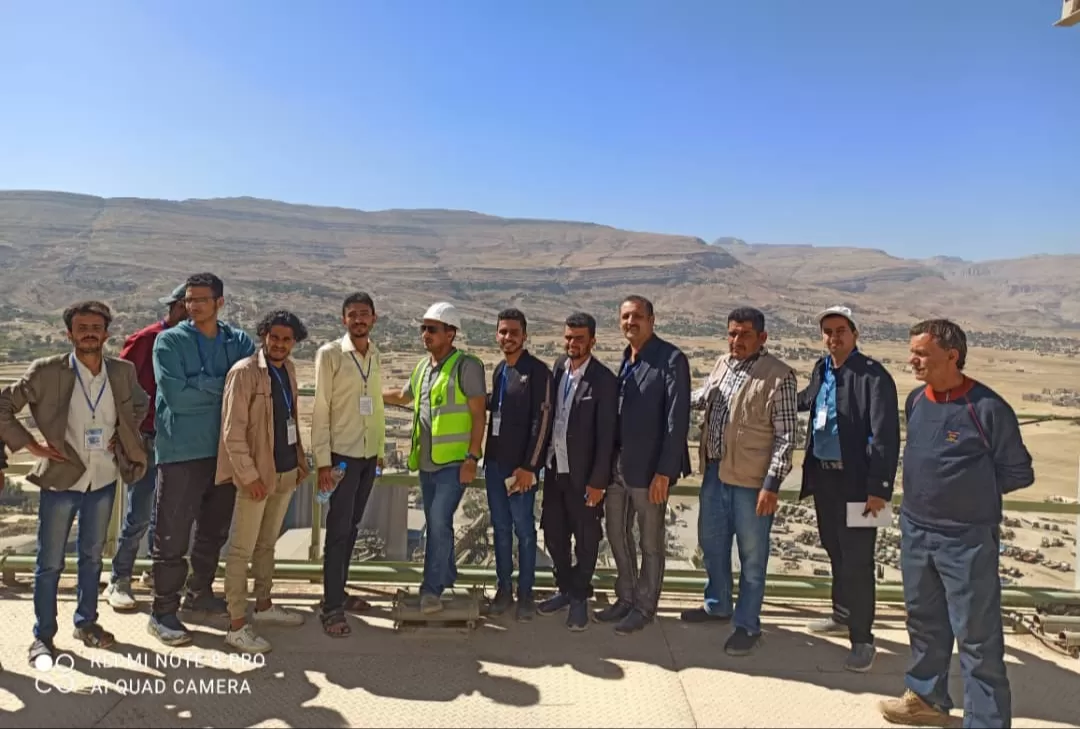 A scientific visit for students of the Chemical Engineering Department, third level, to the Amran Cement Factory