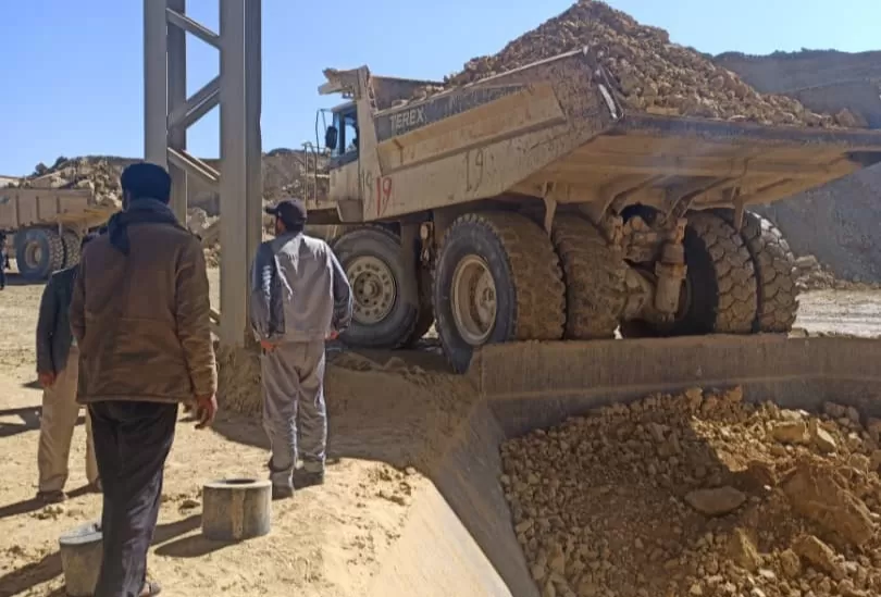 A scientific visit for students of the Chemical Engineering Department, third level, to the Amran Cement Factory