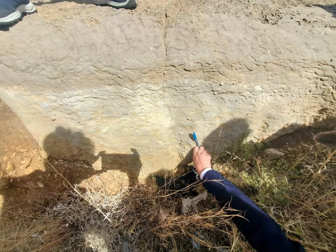 A scientific visit by students of the Department of Oil and Gas Engineering to Shibam Kawkaban and a number of areas for the purpose of learning about the geology of Yemen