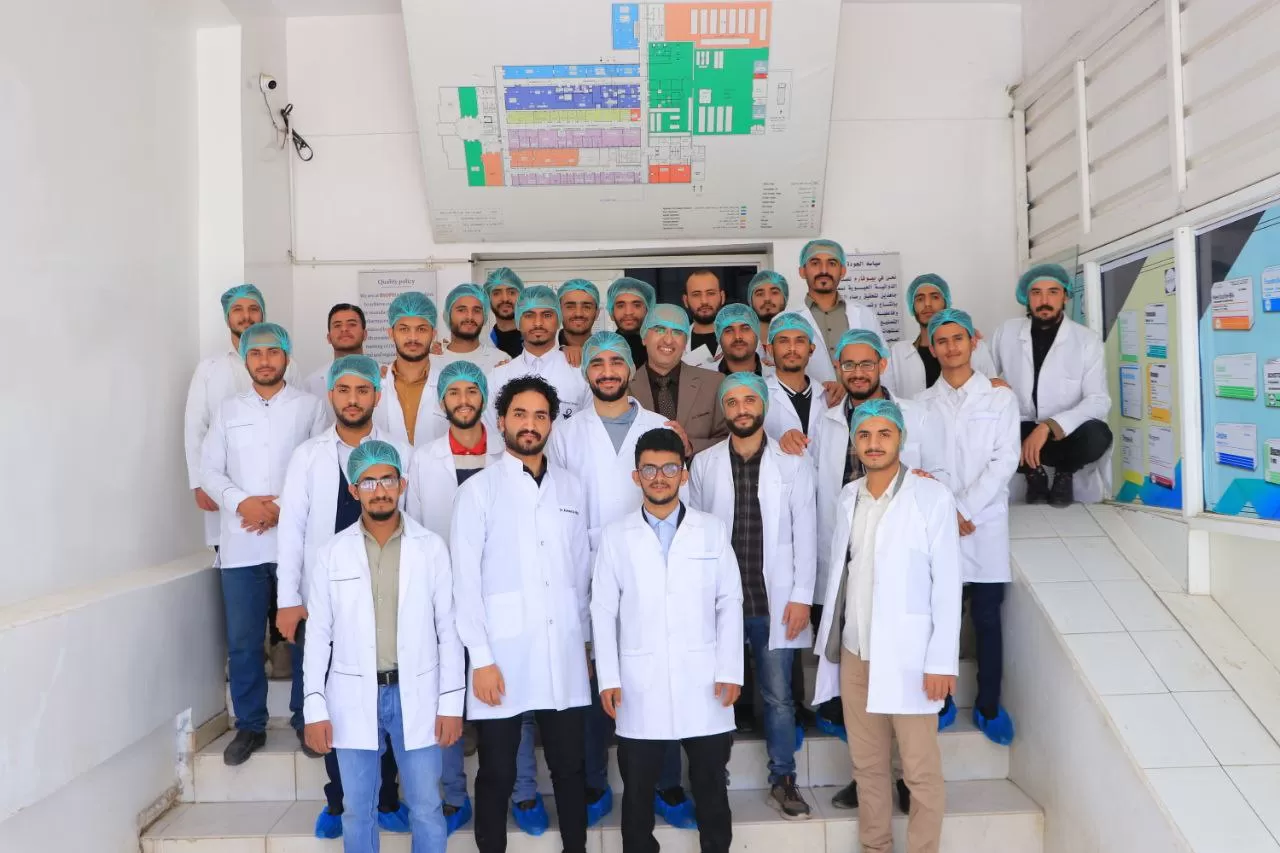 A scientific visit for students of the Department of Clinical Pharmacy, fourth level, to the BioPharm pharmaceutical factory within the pharmaceutical manufacturing course