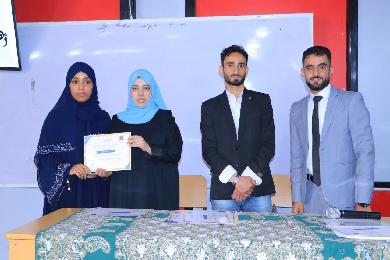 Students of the fifth batch at the College of Dentistry honor the college staff on the occasion of the conclusion of the academic year 1445 AH