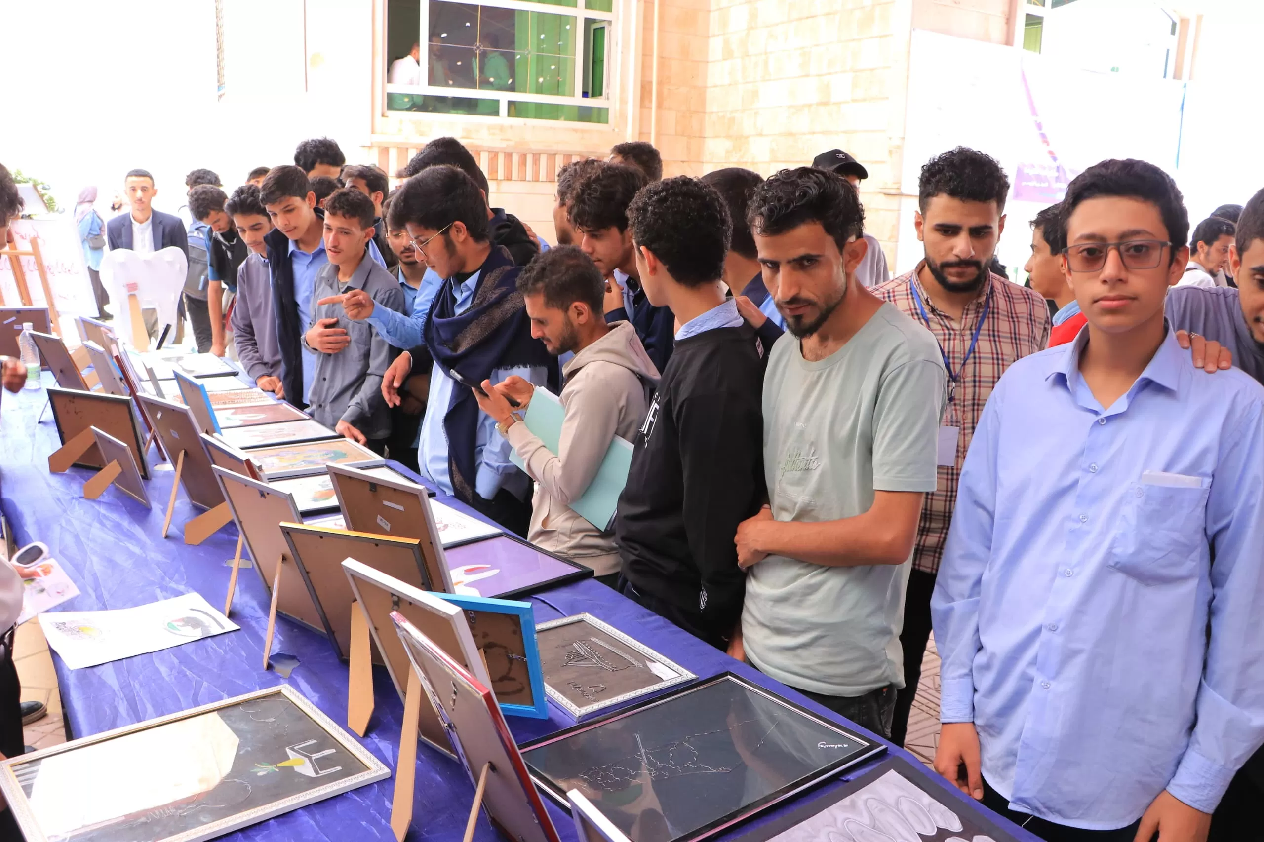 Opening of the first student scientific exhibition for students of the College of Dentistry at the UAE University