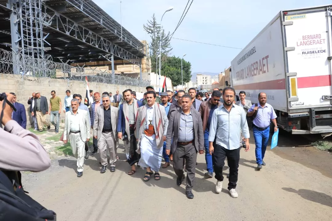 The Emirates International University participates in the angry marches in support of Gaza and solidarity with the prisoners, called for by the martyr leader Ismail Haniyeh