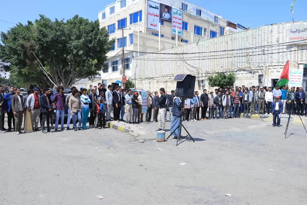 The UAE University organizes a solidarity stand with the Palestinian people under the slogan “Our support for Gaza and Al-Aqsa... a responsibility and a struggle”