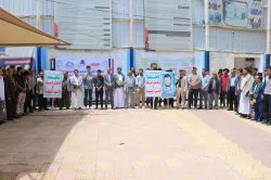 The Emirates International University organizes a solidarity stand with the Palestinian people under the slogan “With Gaza and Al-Aqsa, Jihad and steadfastness until…”