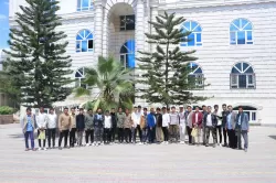 The university receives a scientific visit from high school students from Al-Tamayoz Private Schools